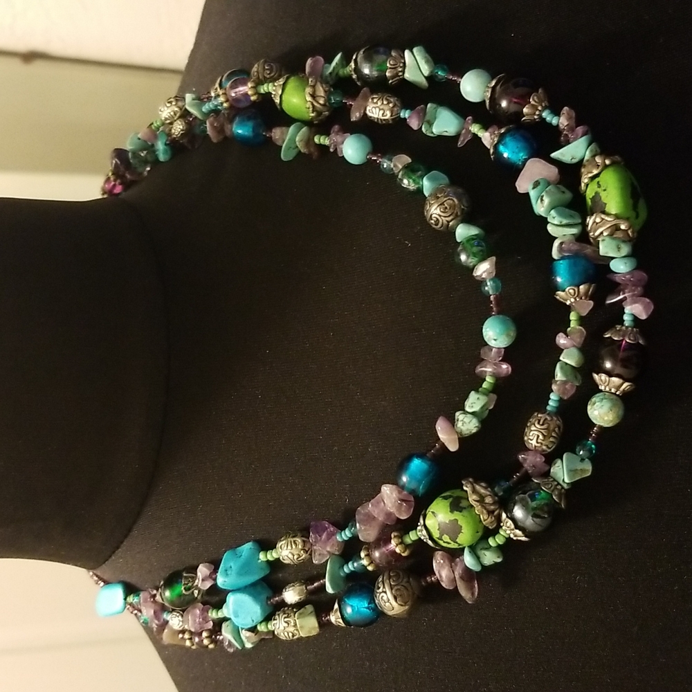 Beautiful 3 tier necklace